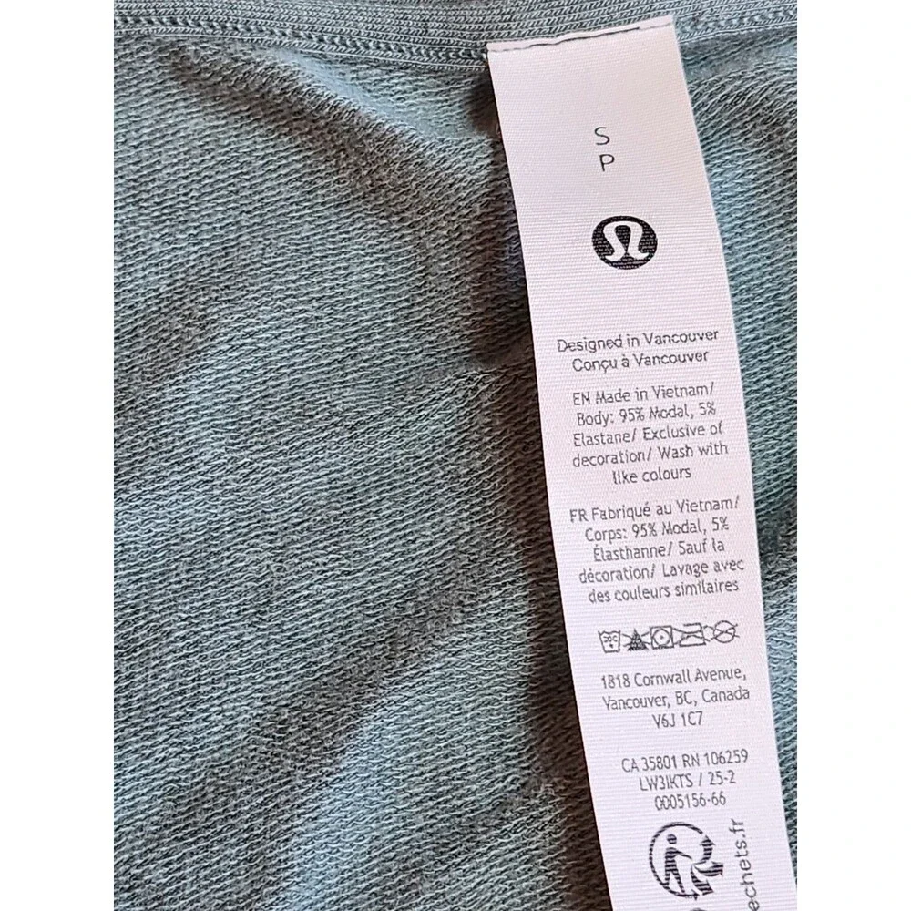 Lululemon NWOT Oversized Cropped Long Sleeve Sage Green Sweatshirt Sz Small